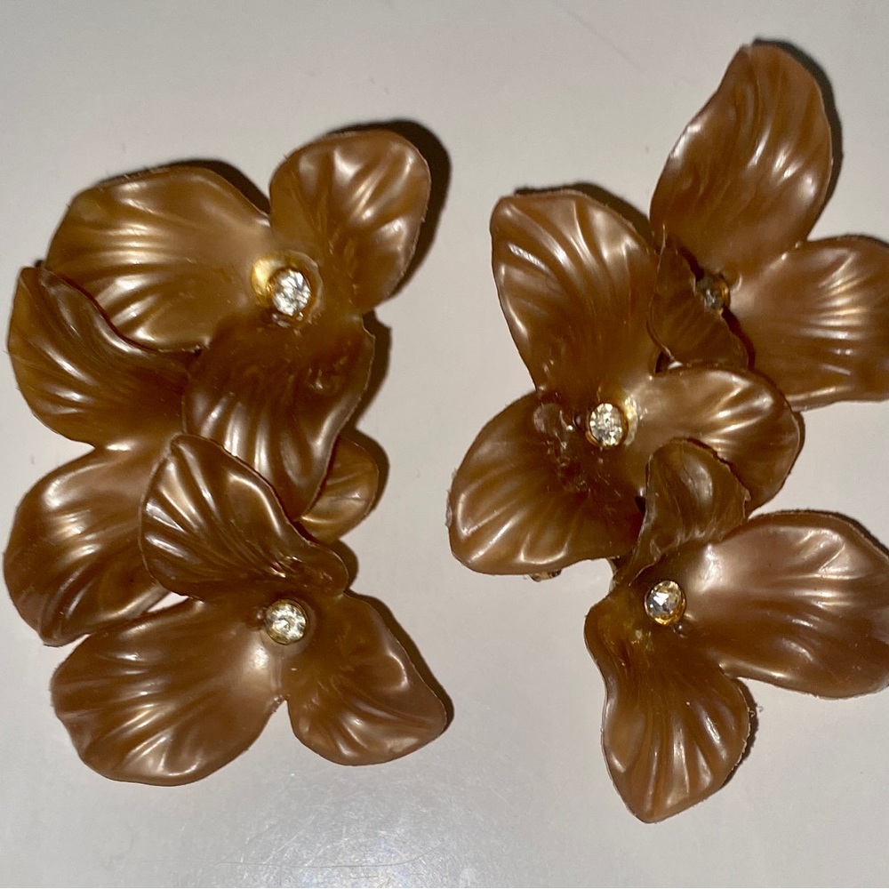 Unique vintage tan celluloid climber clip earrings Crystal Centers